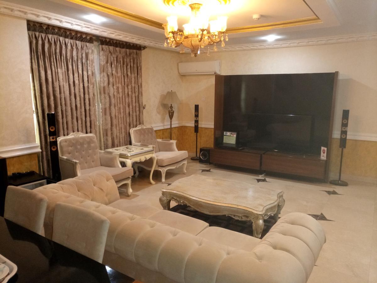 Eterno Hotel Benin City Buitenkant foto