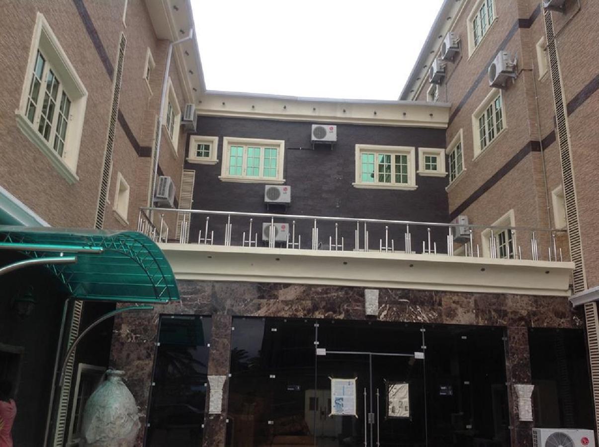 Eterno Hotel Benin City Buitenkant foto